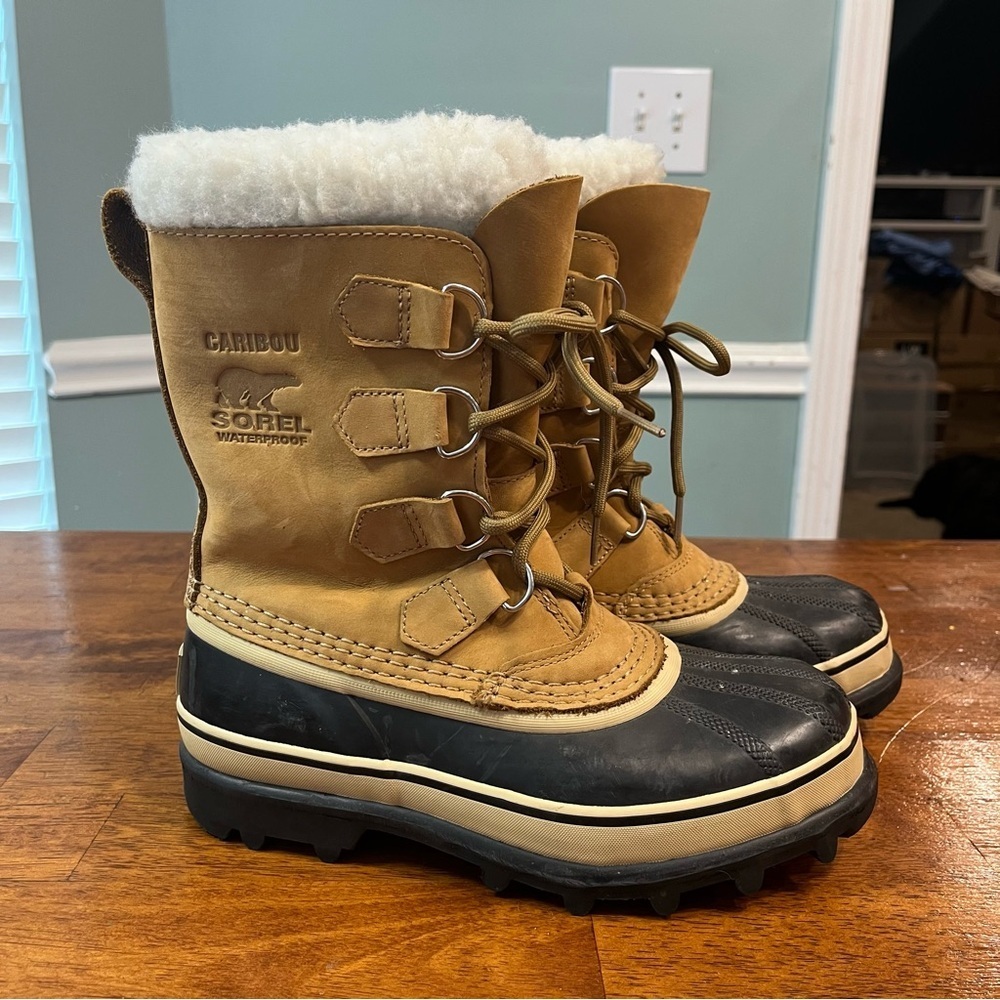 Sorel women’s Caribou boot size 6 tan black - Picture 1 of 9
